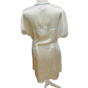 Wedding party Satin Robe maid of honor white silky satin